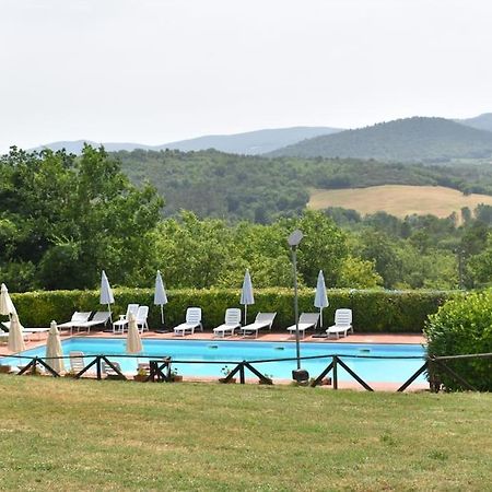 Relax Nella Jacuzzi In Toscana Colle Val D'Elsa Esterno foto